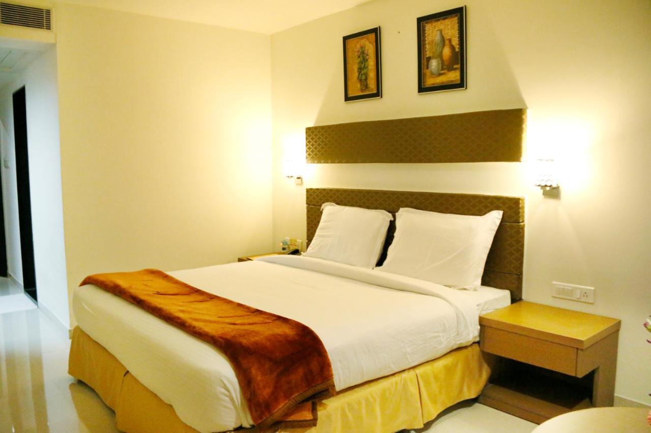 โฮเต็ล ซิทารา แกรนด์ มิยาปุร Hotel ไฮเดอราบัด ภายนอก รูปภาพ
